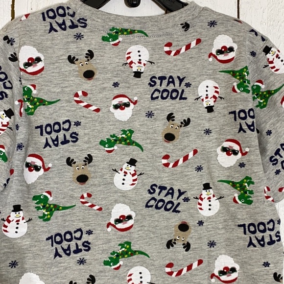 Free Planet Christmas T-Shirt - Picture 5 of 9